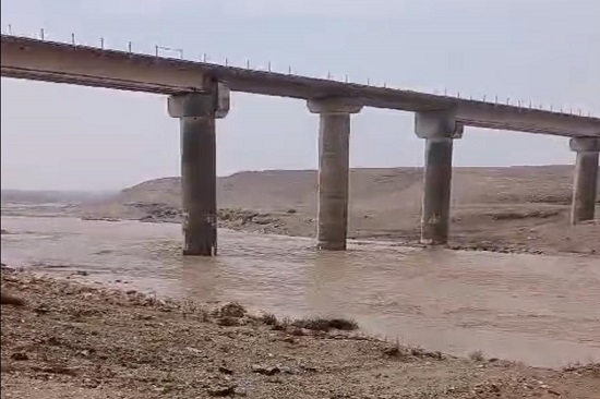 Statistics of rain wave and runoff events in the Upper Euphrates region